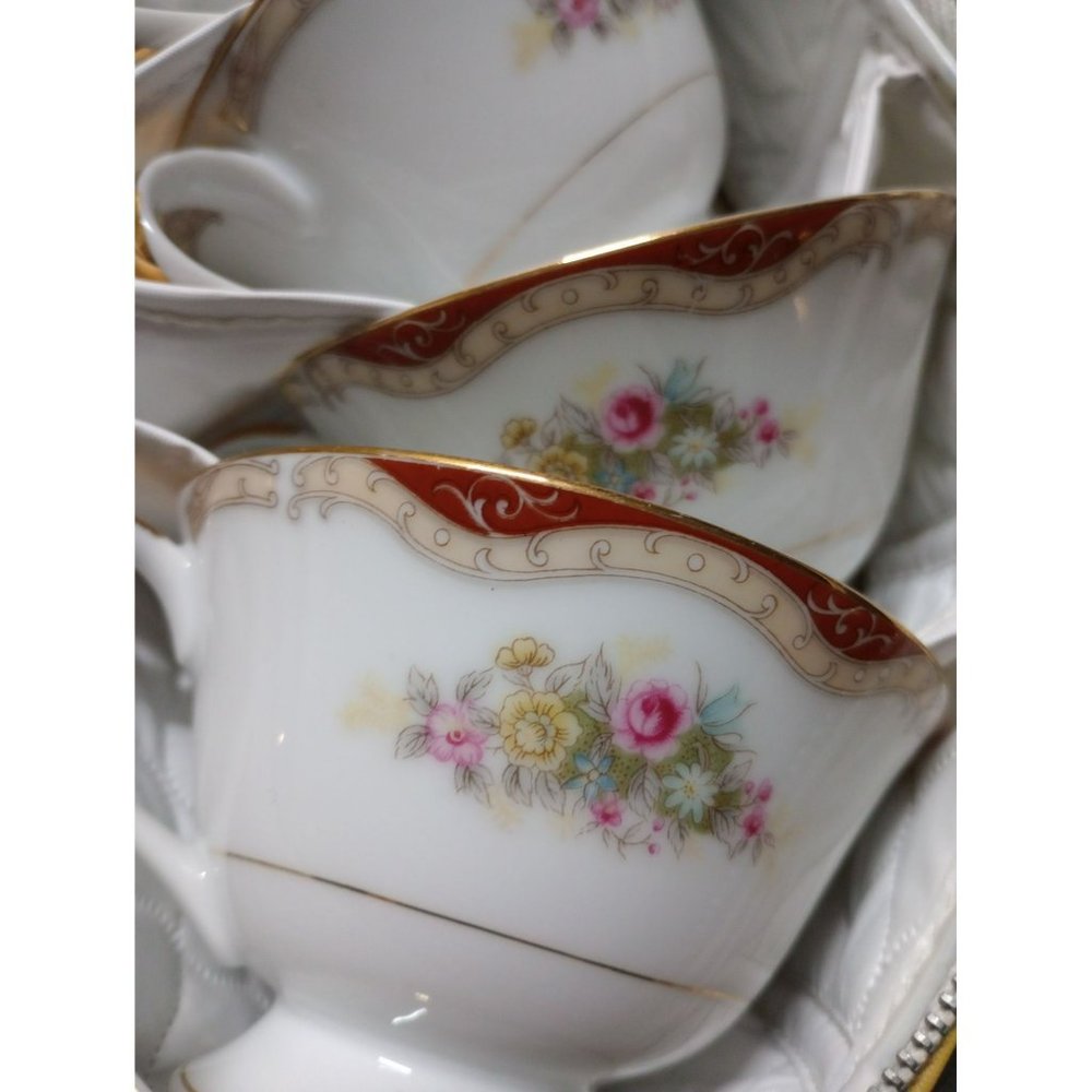 Vintage Harmony House petite Rose  ceramic tea cups set of 12 with certificate n